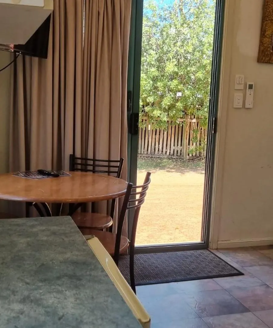Blackall Caravan Park 0*,  Australia