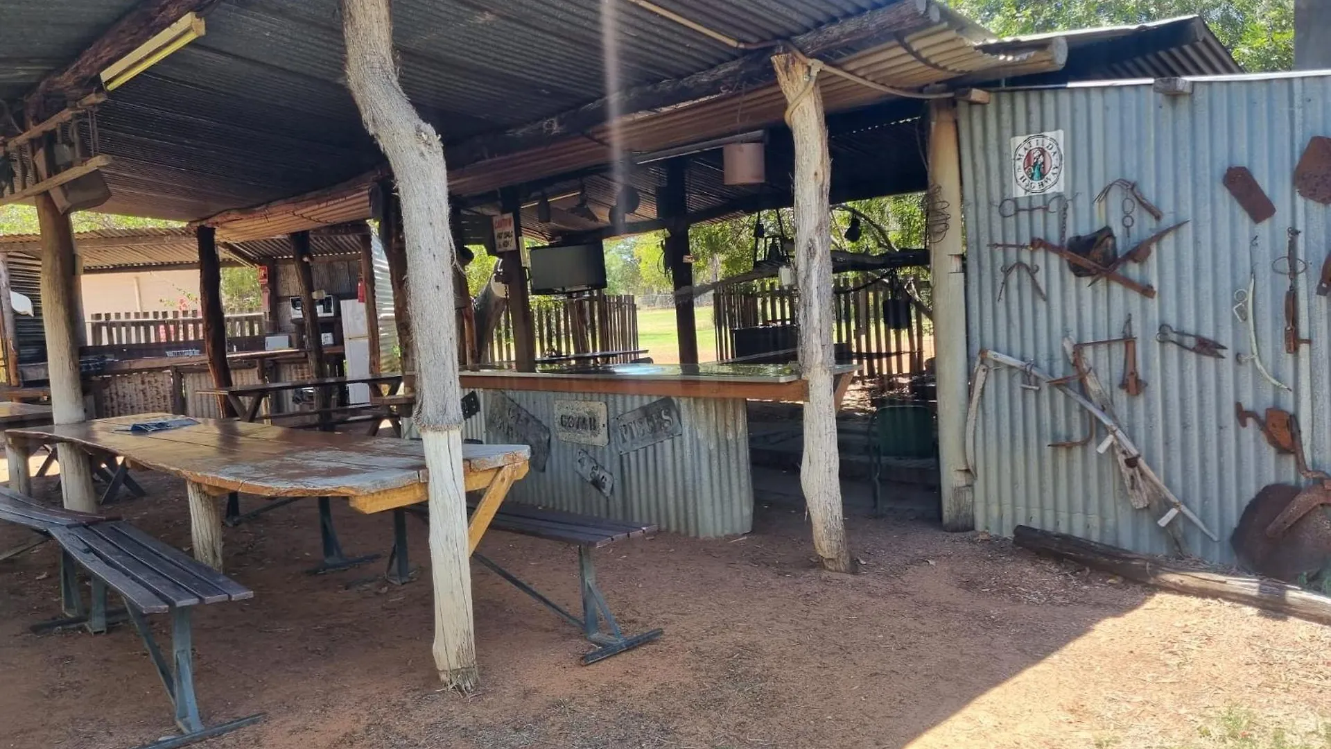 Aparthotel Blackall Caravan Park